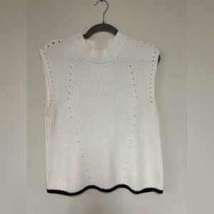 White Sleeveless Knit Top BluIvy sweater vest top Size large